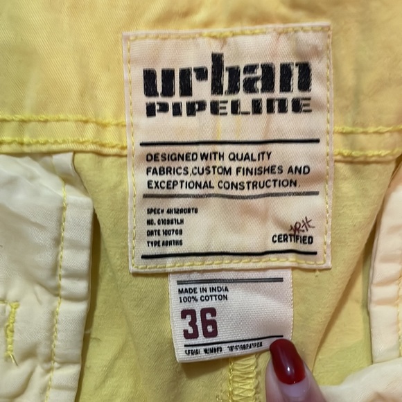 Yellow men’s shorts - Picture 3 of 5